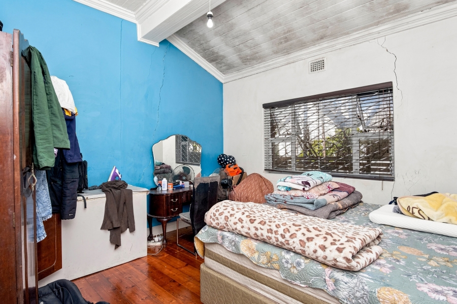 6 Bedroom Property for Sale in Woodstock Western Cape